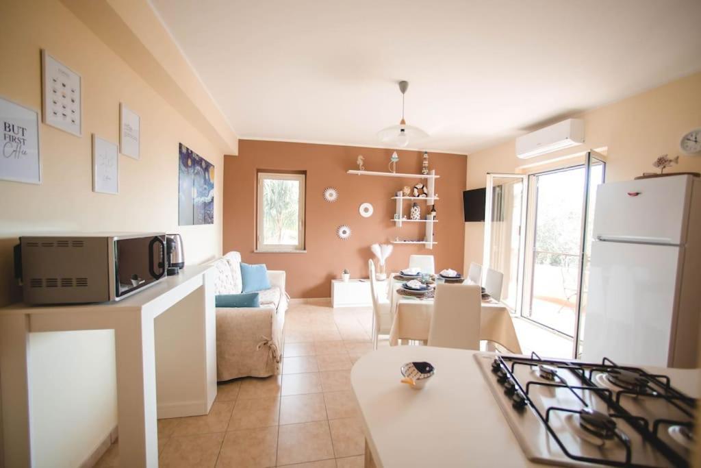 Artemide Apartment Montepaone Lido Esterno foto